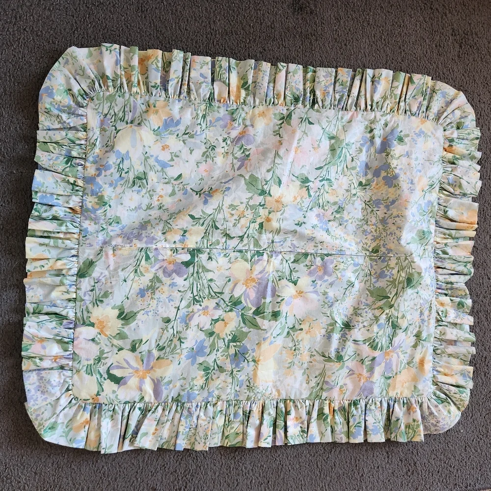 Sham Pillow Case Set of 2 Multicolor Floral 20 x 24 Ruffle Home Bedding